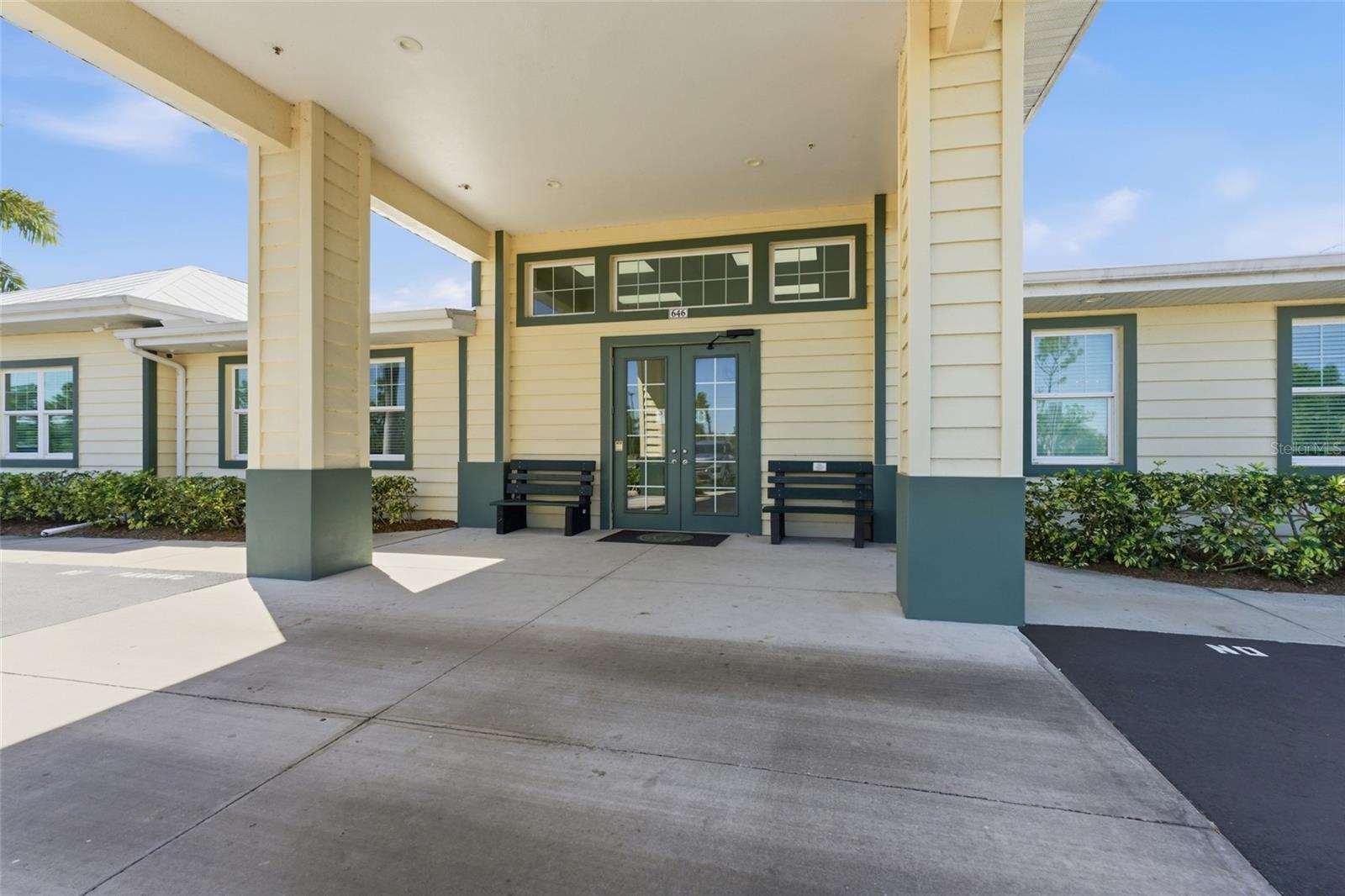 ROTONDA WEST BROADMOOR - Residential