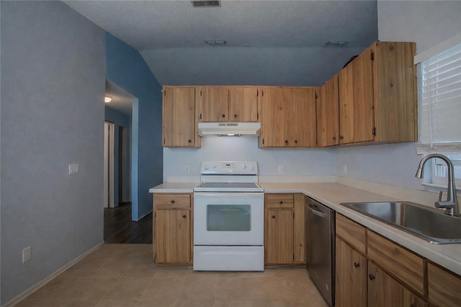 RIO PINAR LAKES - Residential