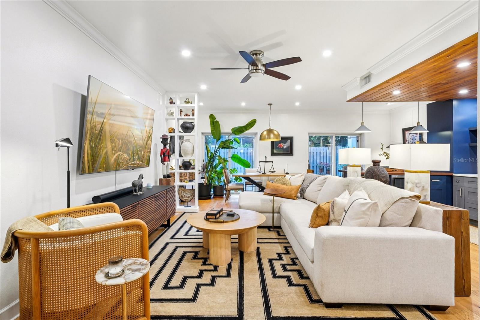 CROWDER MANOR CONDO PHAS - Residential