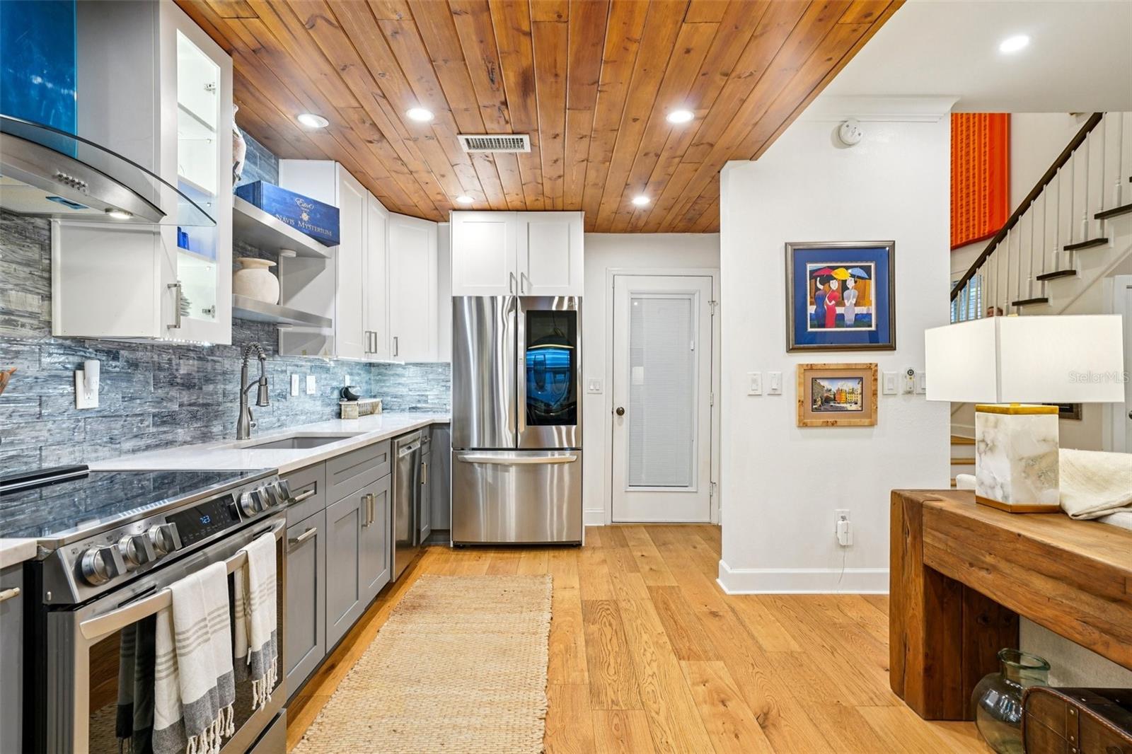 CROWDER MANOR CONDO PHAS - Residential