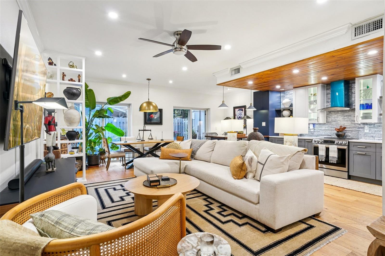 CROWDER MANOR CONDO PHAS - Residential