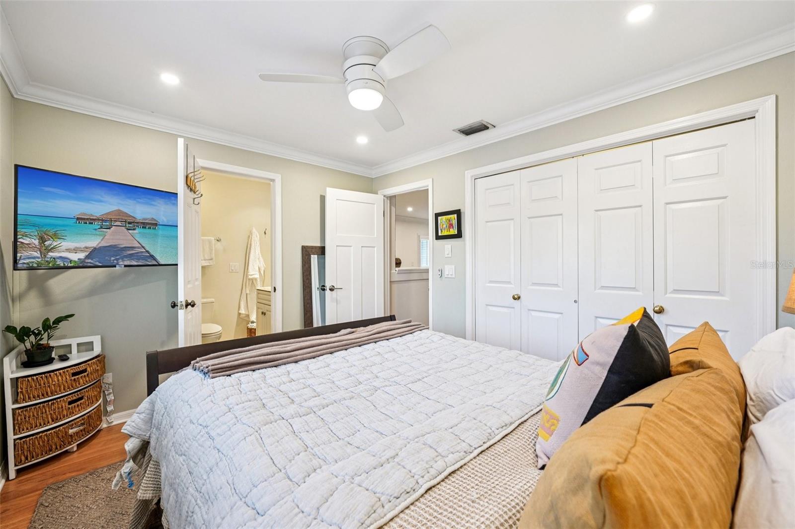 CROWDER MANOR CONDO PHAS - Residential