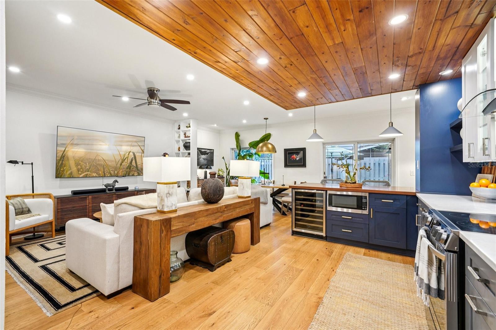 CROWDER MANOR CONDO PHAS - Residential