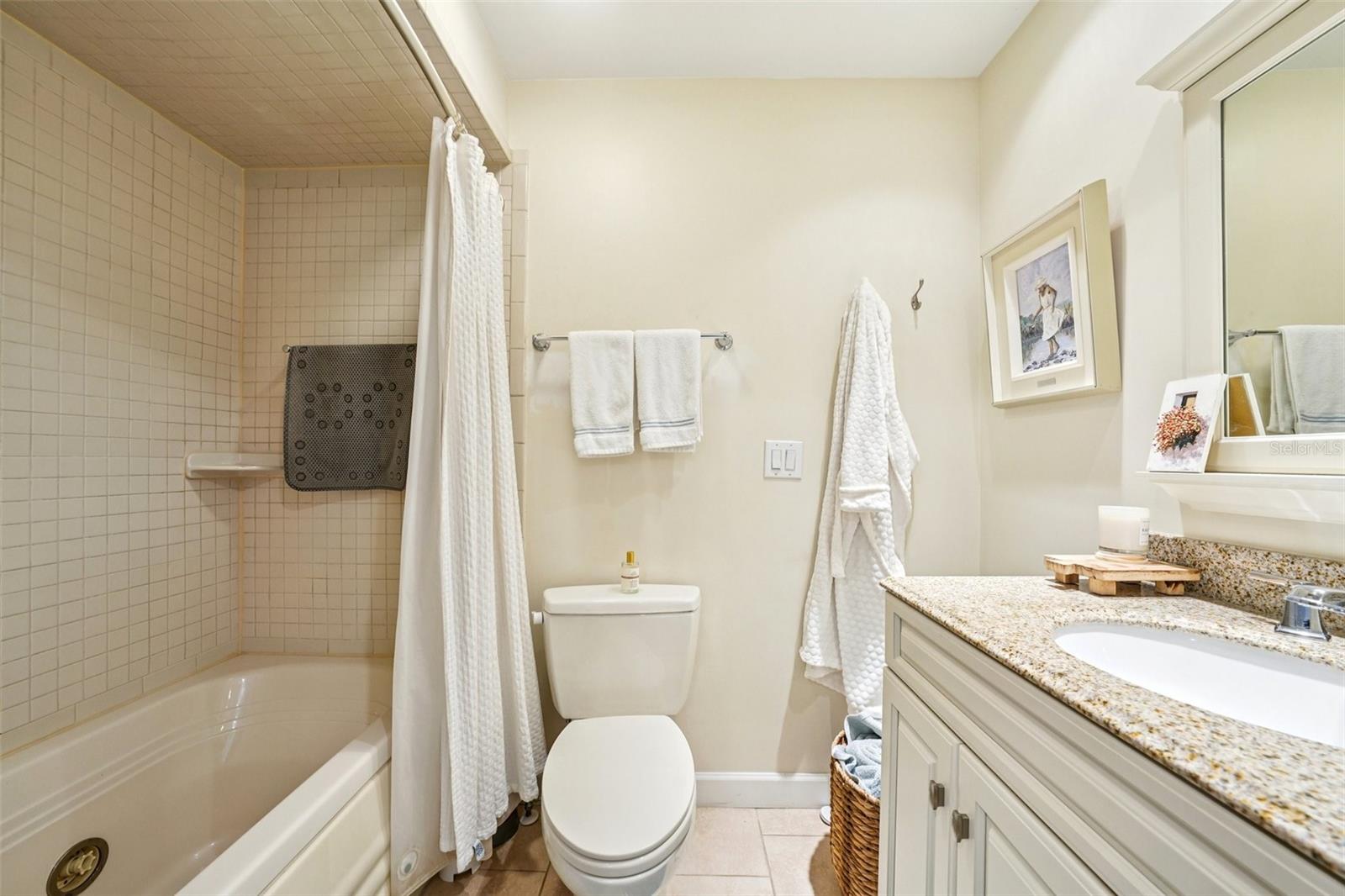 CROWDER MANOR CONDO PHAS - Residential