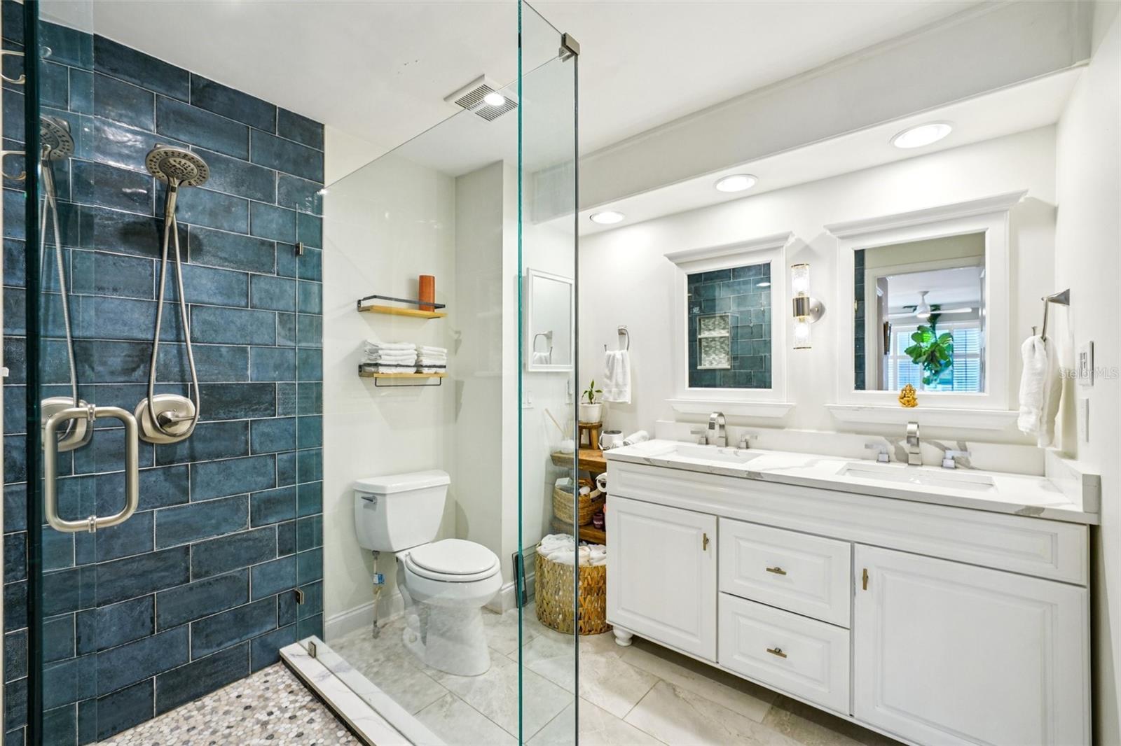 CROWDER MANOR CONDO PHAS - Residential