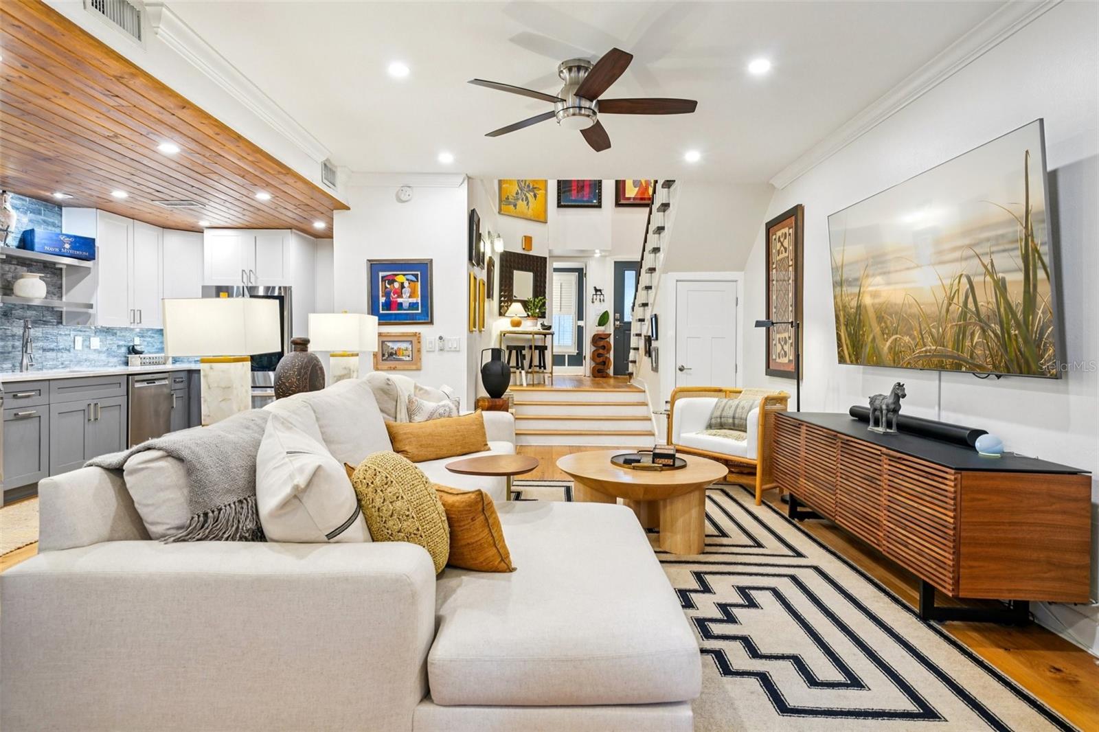 CROWDER MANOR CONDO PHAS - Residential