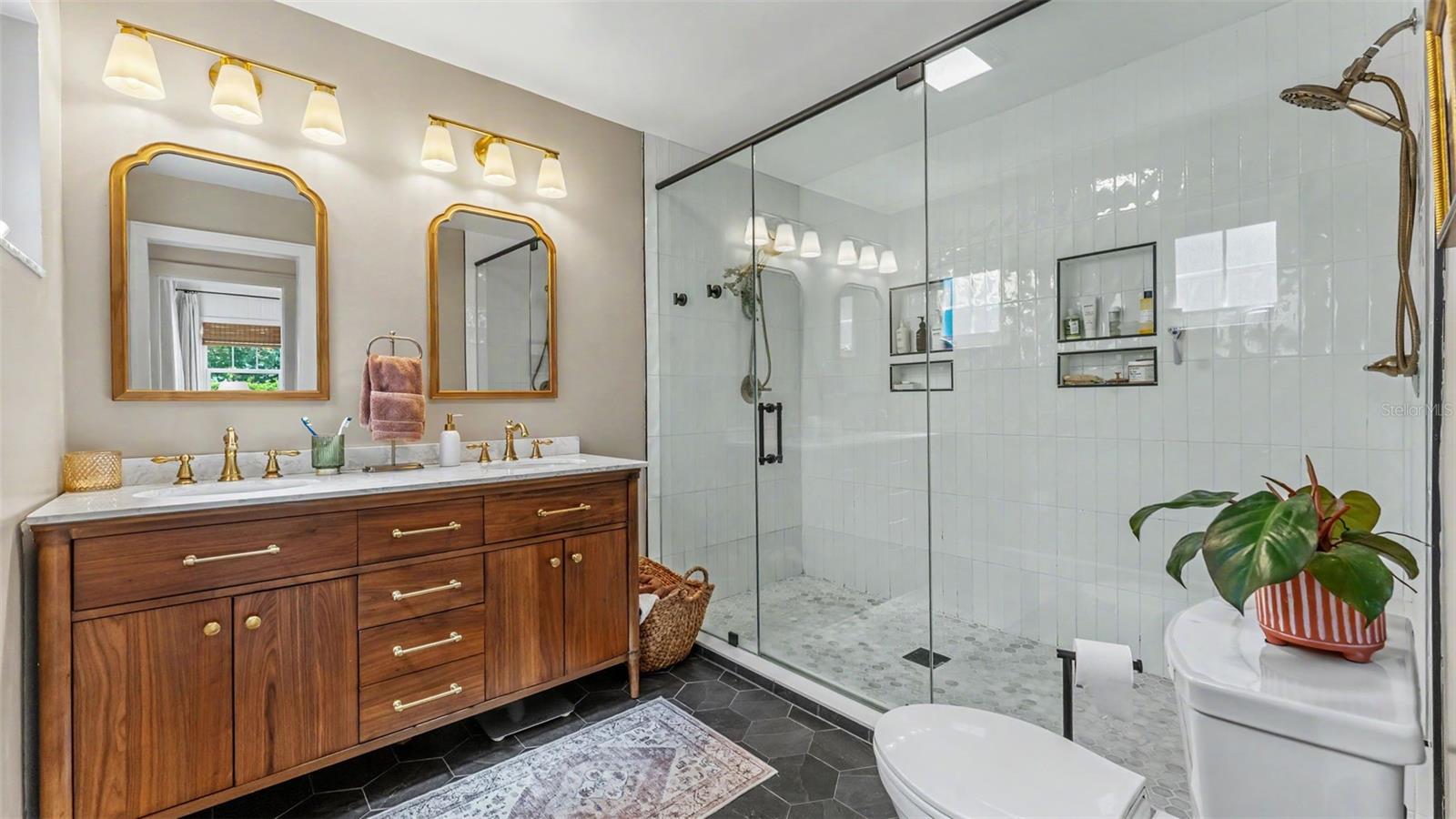 CLEVELAND HEIGHTS - Residential