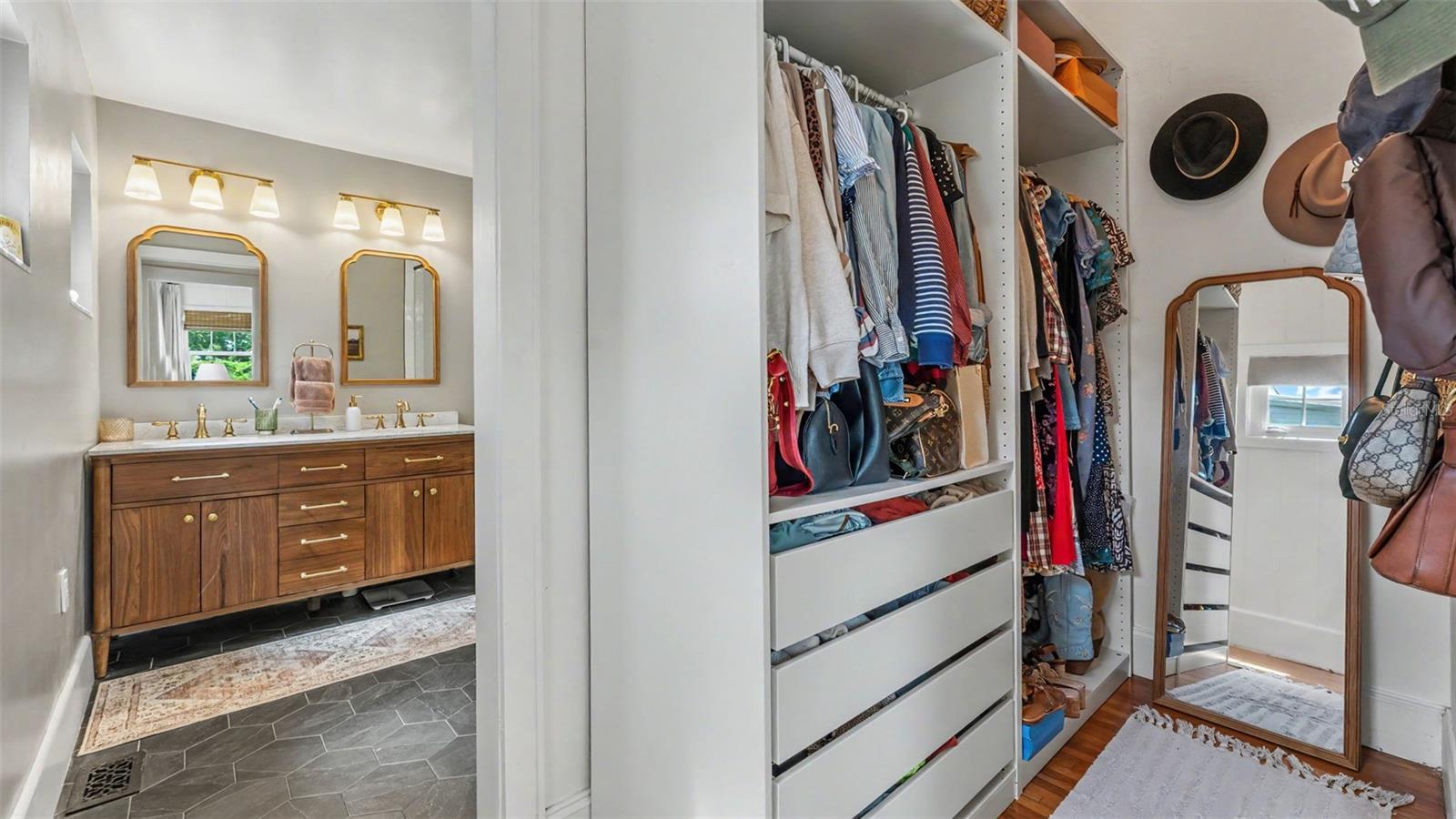 CLEVELAND HEIGHTS - Residential