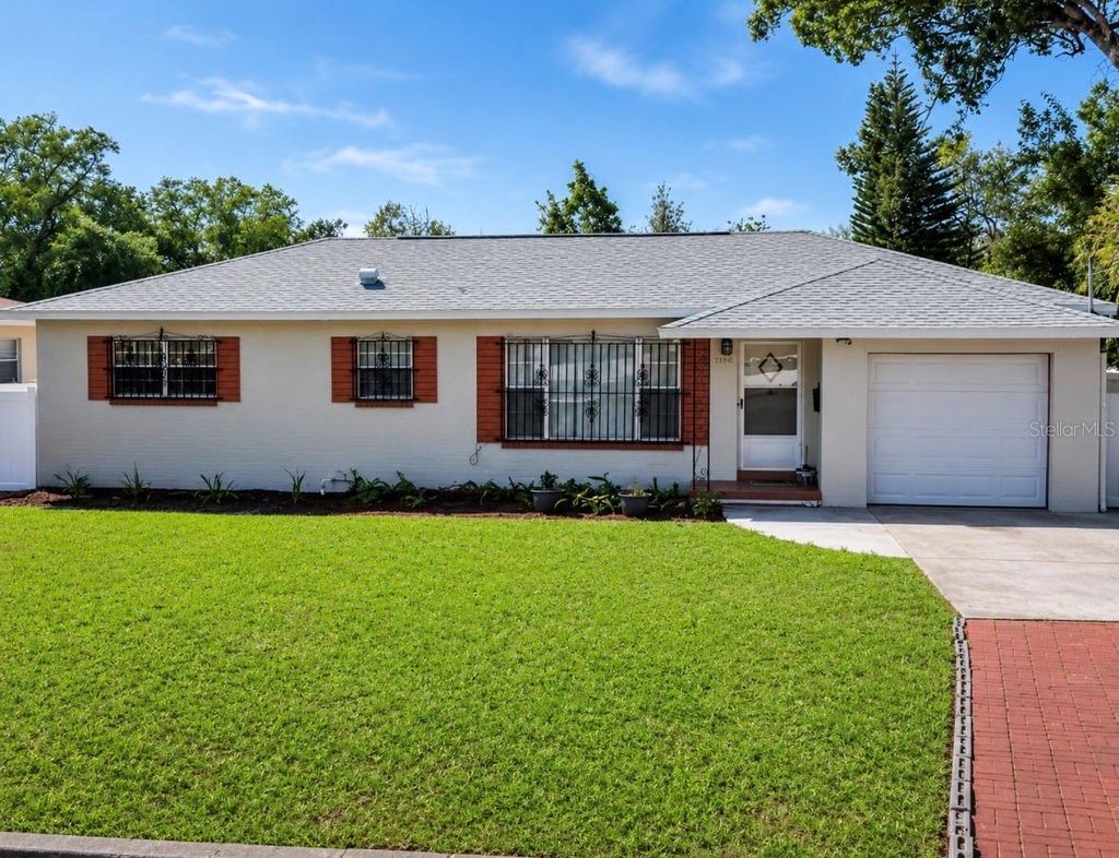 Photo of 2102 Montana Street, Orlando, FL 32803 (MLS # TB8510229)