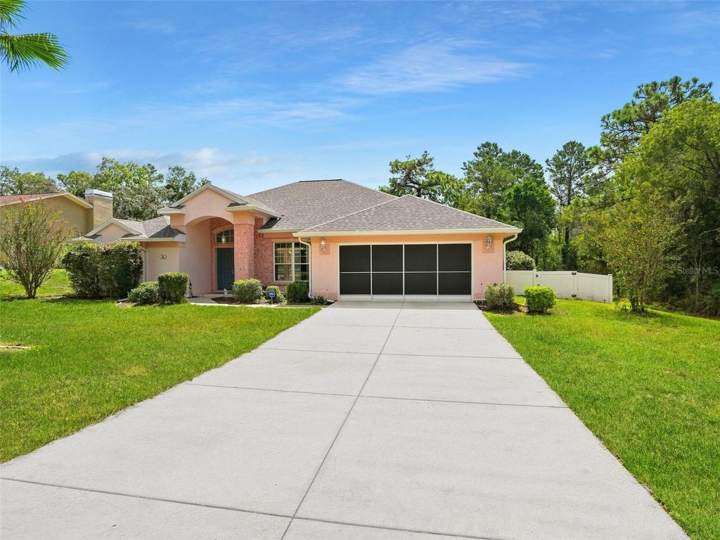 Photo of 56 Oak Village Boulevard, Homosassa, FL 34446 (MLS # W7889100)