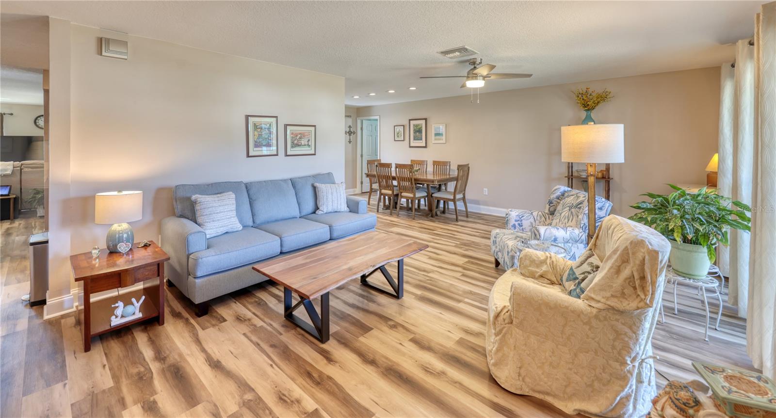 ANCHORAGE OF TARPON LAKE UNIT THREE THE - Residential