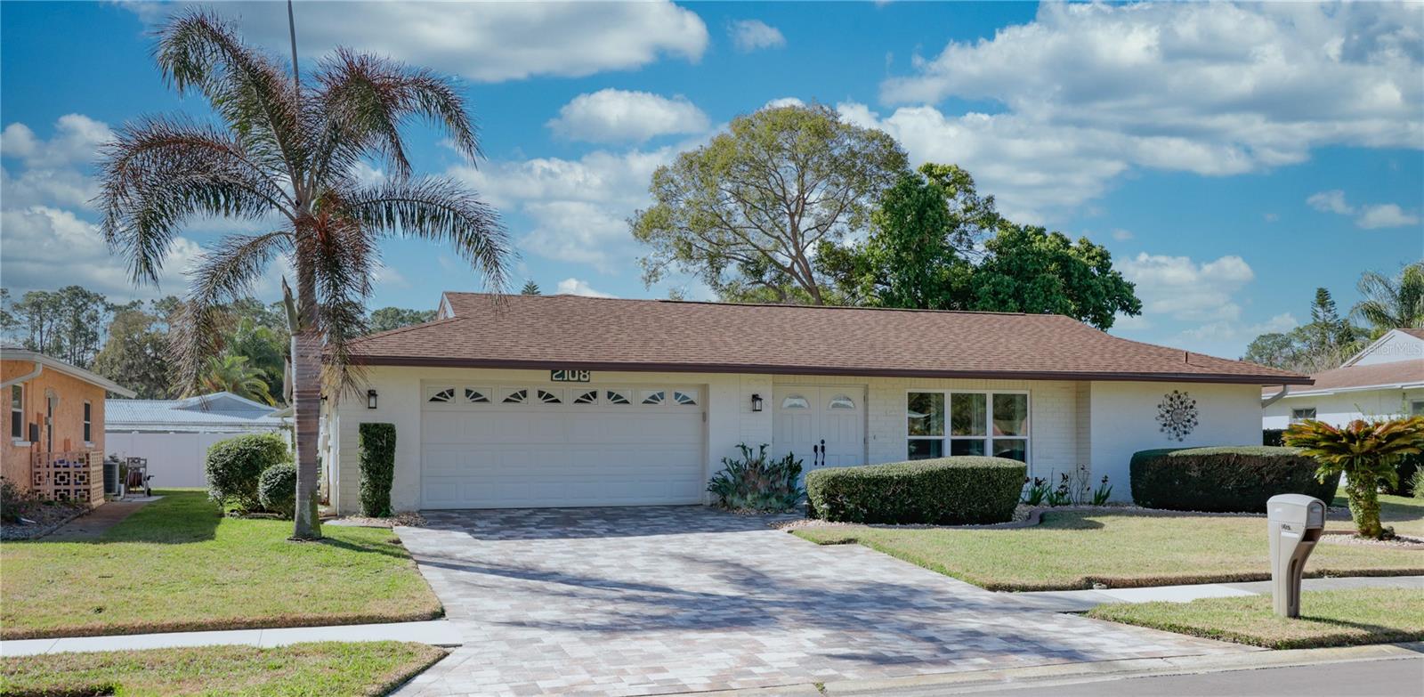 ANCHORAGE OF TARPON LAKE UNIT THREE THE - Residential