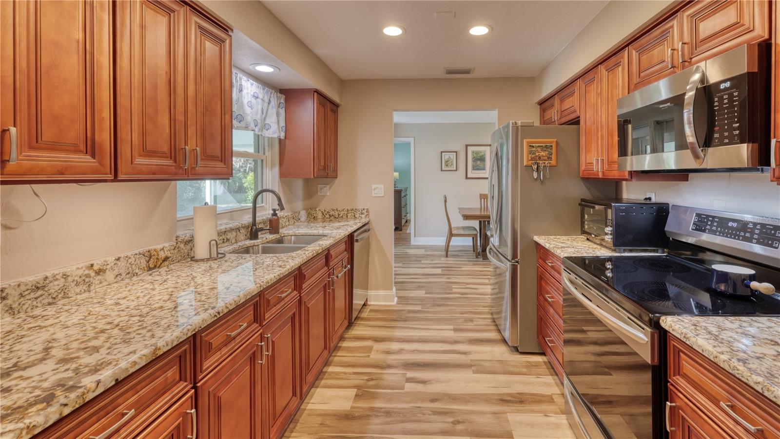 ANCHORAGE OF TARPON LAKE UNIT THREE THE - Residential