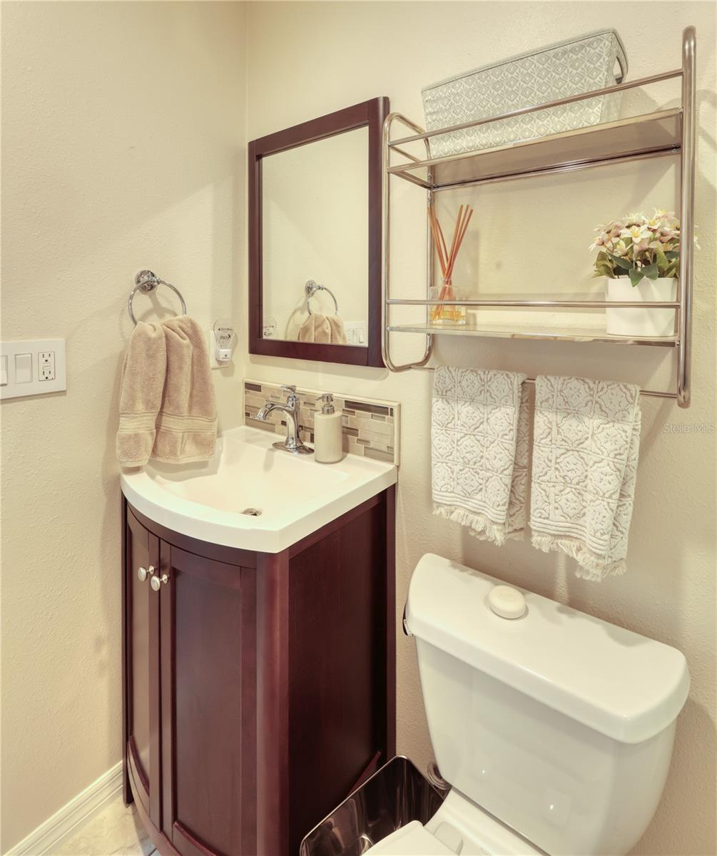 ANCHORAGE OF TARPON LAKE UNIT THREE THE - Residential