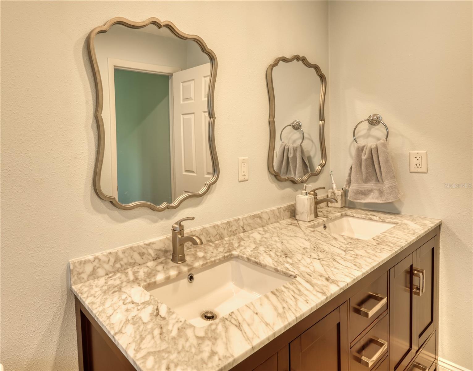 ANCHORAGE OF TARPON LAKE UNIT THREE THE - Residential