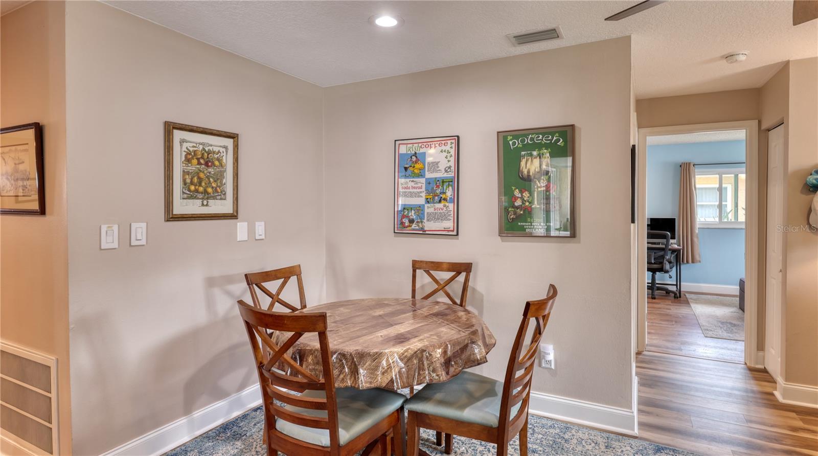 ANCHORAGE OF TARPON LAKE UNIT THREE THE - Residential