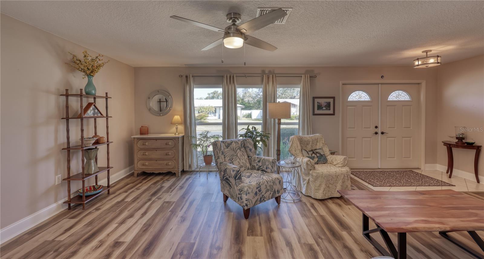 ANCHORAGE OF TARPON LAKE UNIT THREE THE - Residential