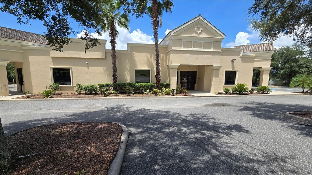 Photo of 7323 Green Slope Drive #104/105, Zephyrhills, FL 33541 (MLS # TB8419526)