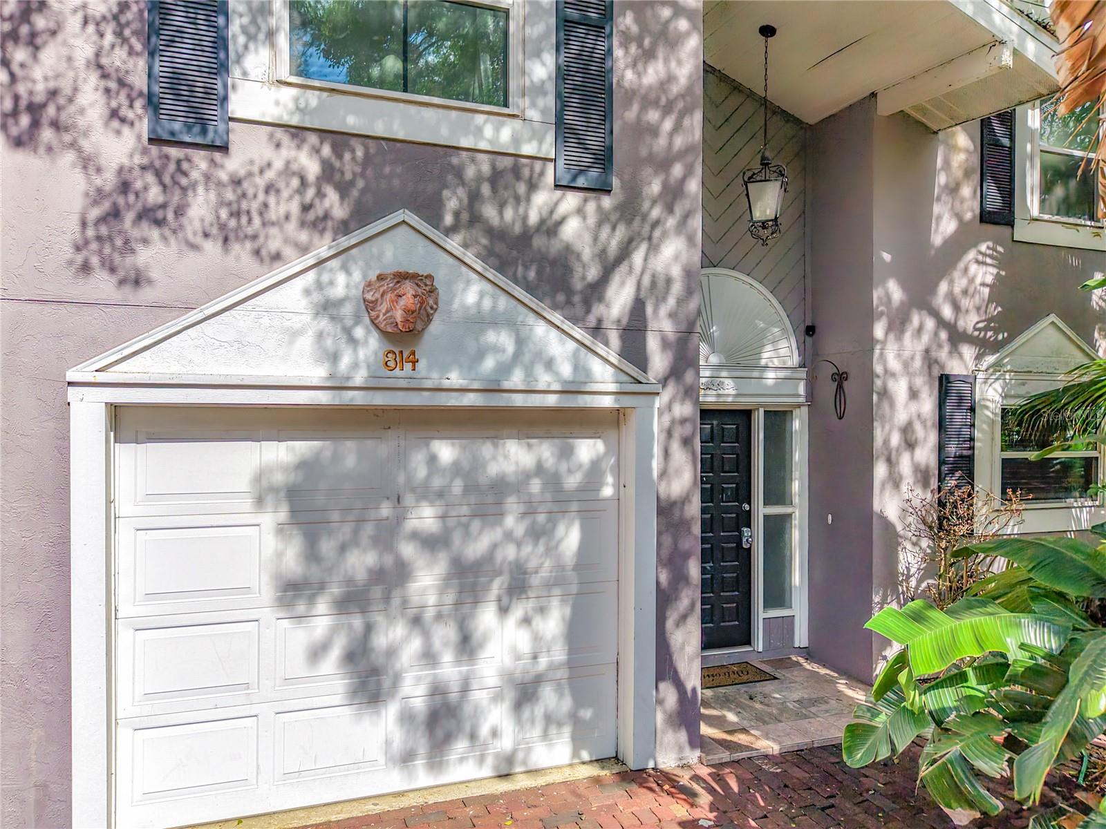 814 LAUREL AVENUE 2