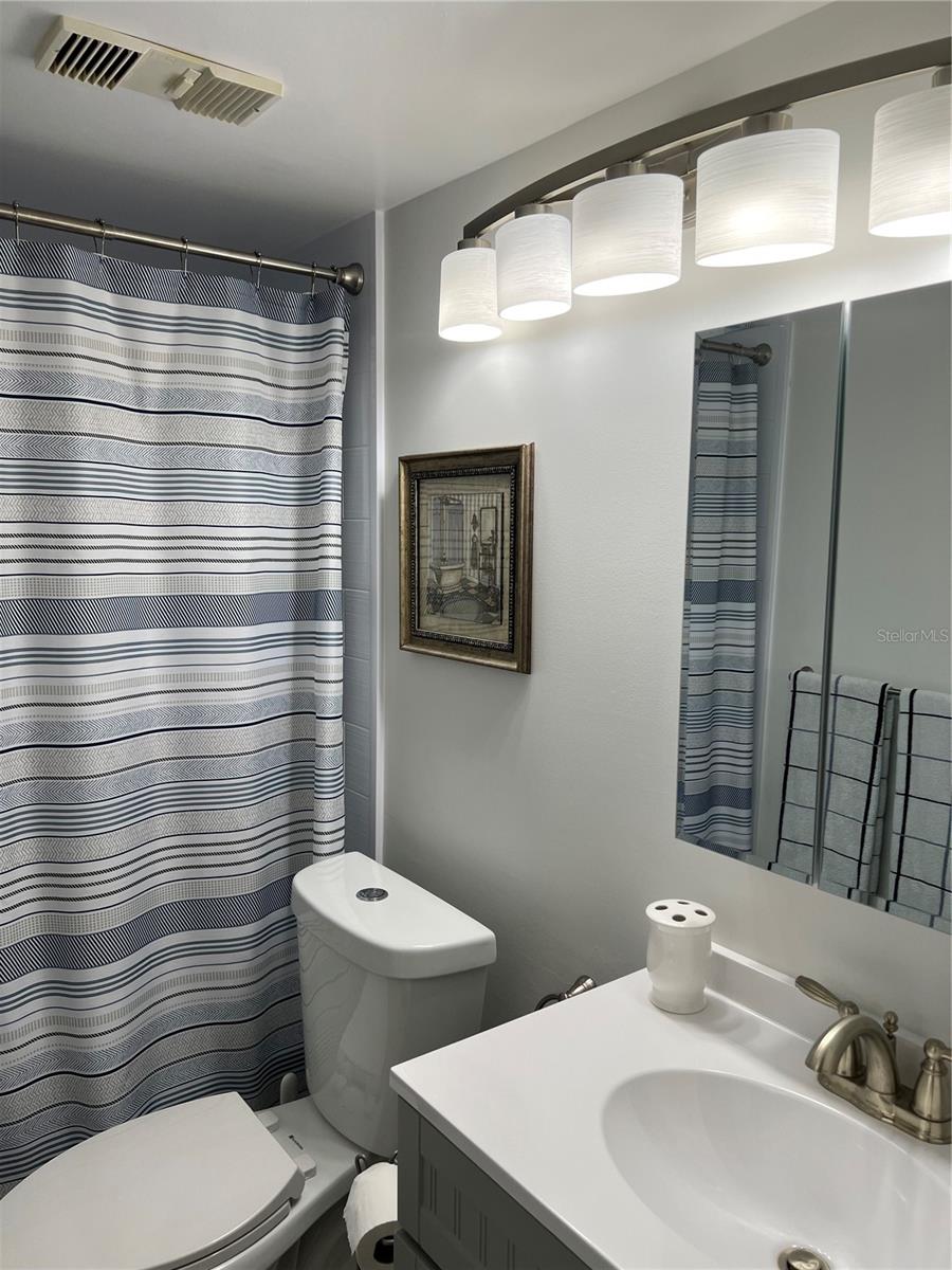 SURFSIDE TOWER CONDO - Residential Lease