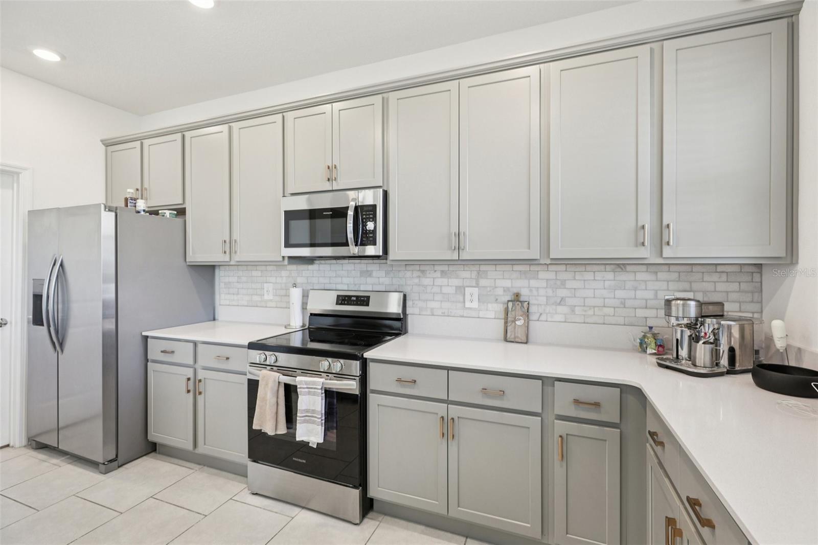 GOLDEN ORCHARD - Residential