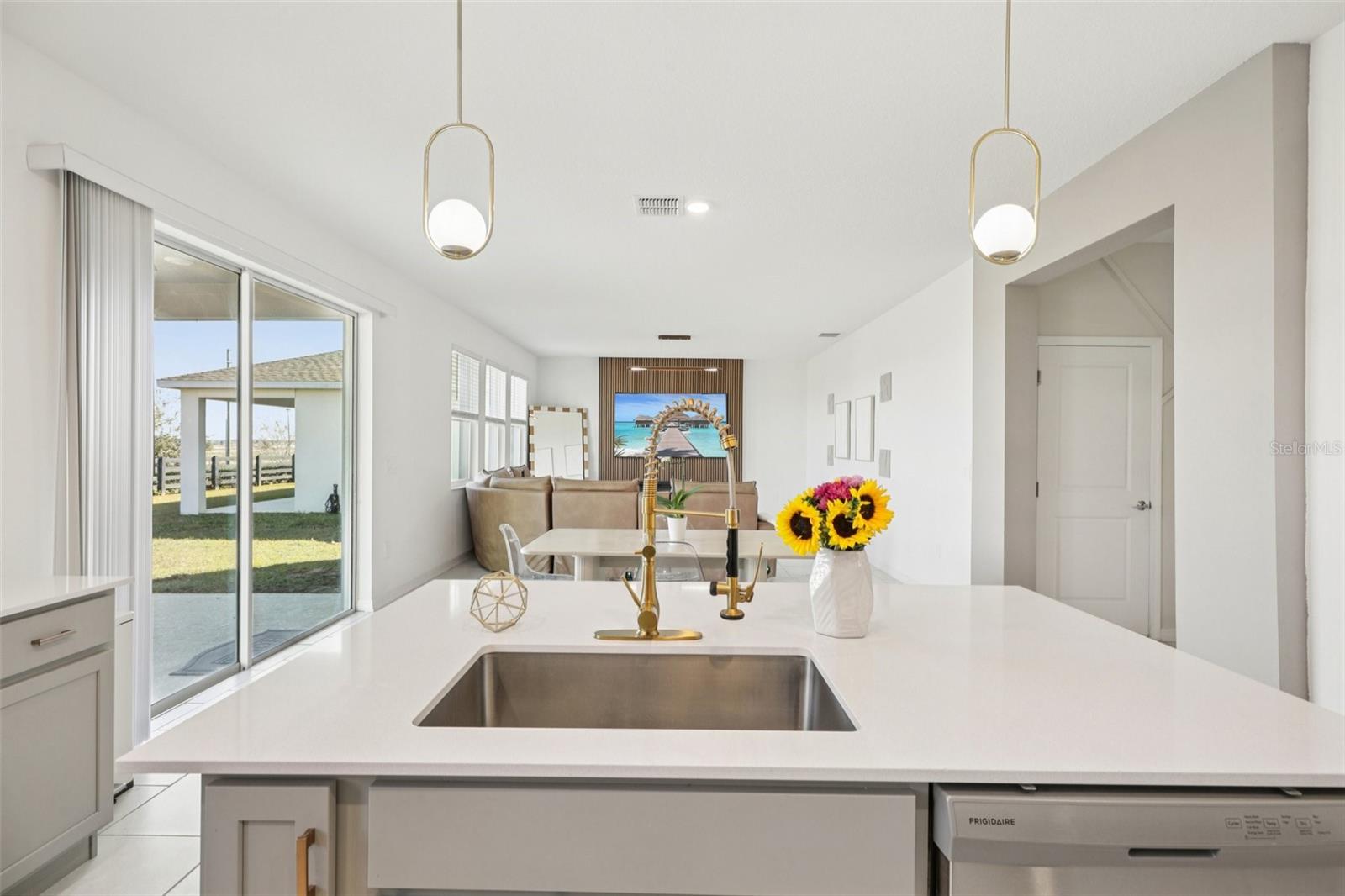 GOLDEN ORCHARD - Residential