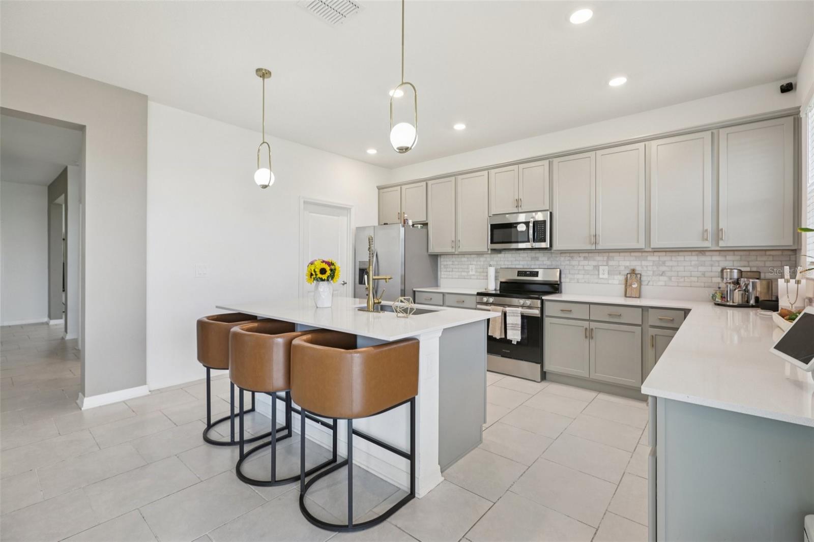 GOLDEN ORCHARD - Residential