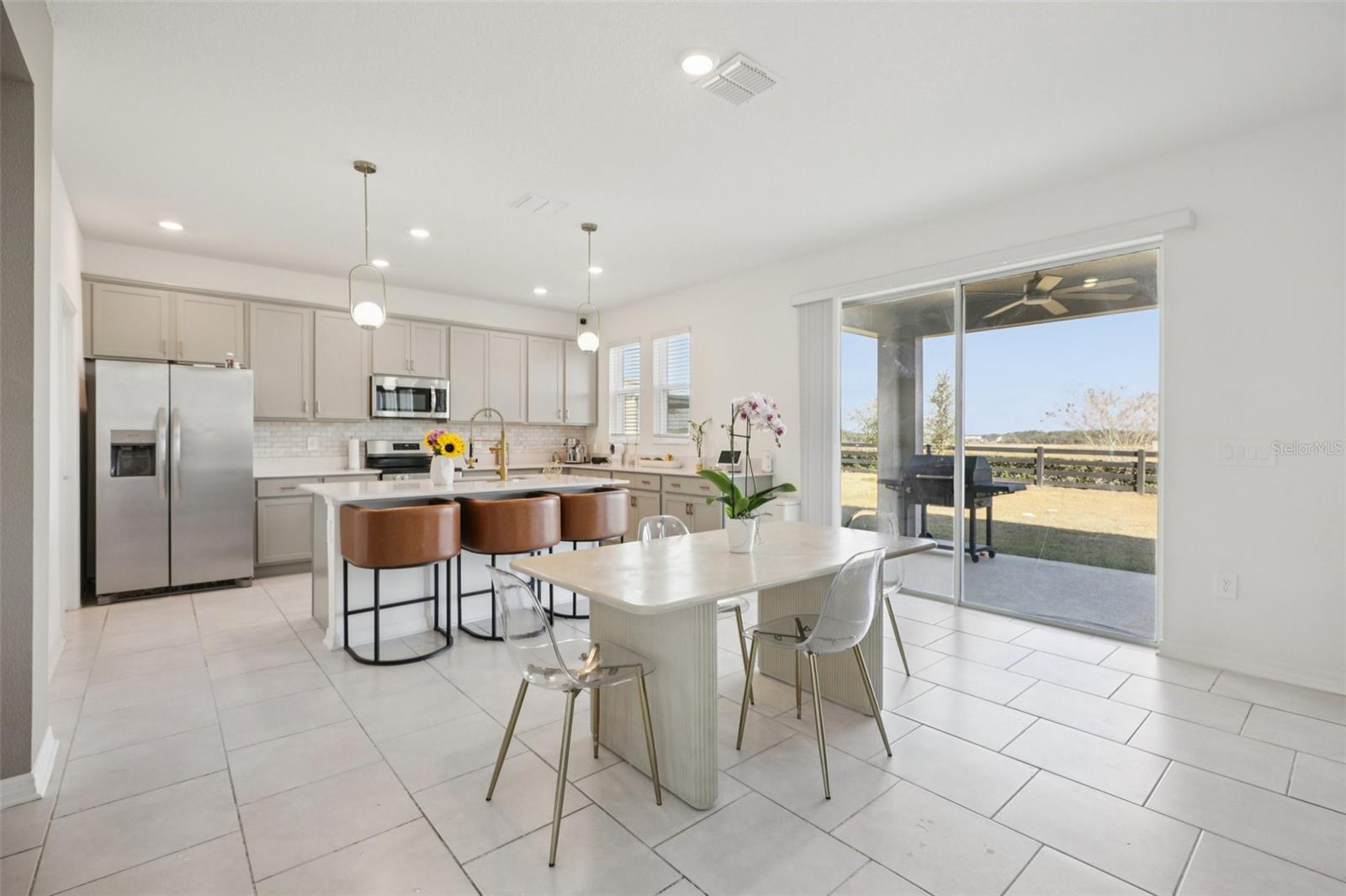 GOLDEN ORCHARD - Residential