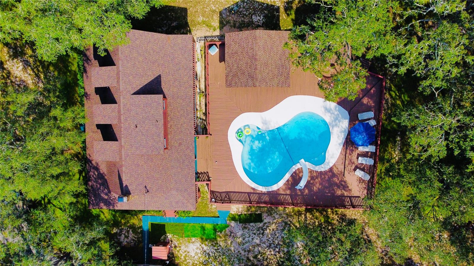 COUNTRY MANOR - Residential