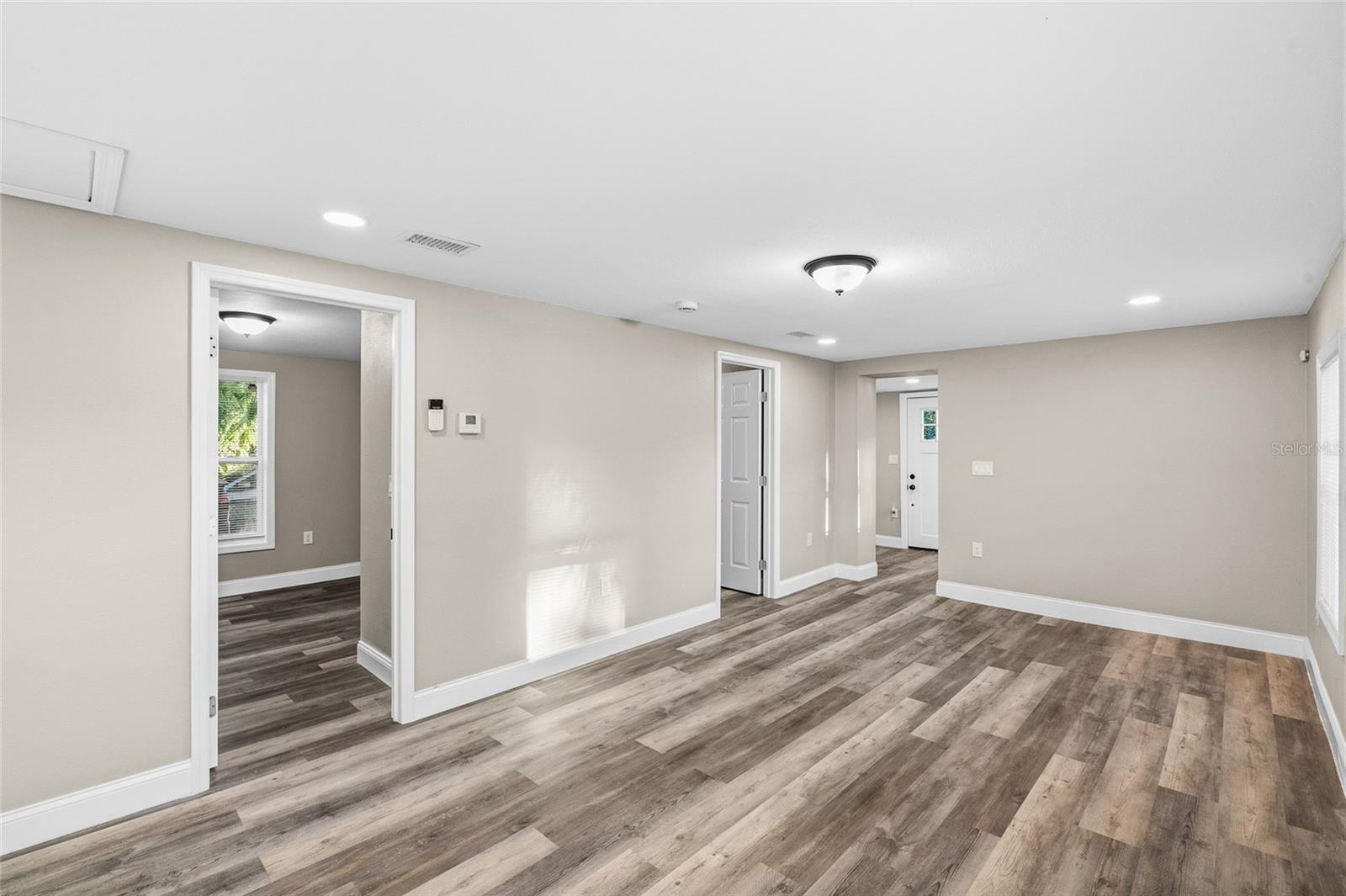 PRATHERS FOURTH ROYAL - Residential