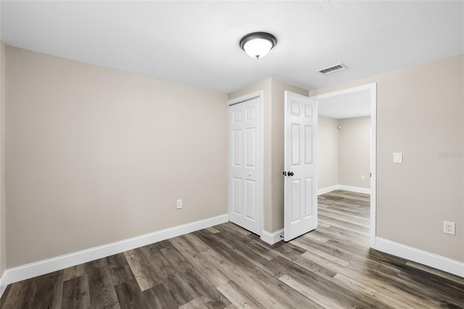 PRATHERS FOURTH ROYAL - Residential