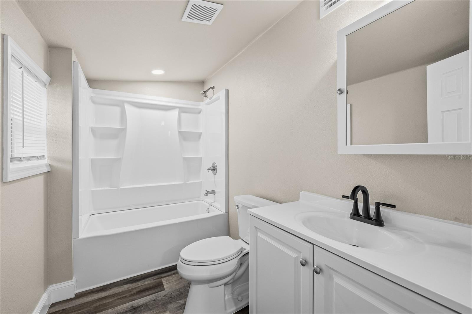 PRATHERS FOURTH ROYAL - Residential