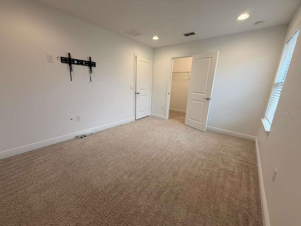 MABEL BRIDGE PH 02 - Residential Lease