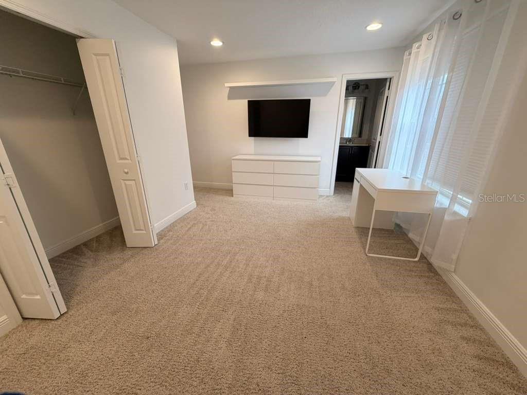 MABEL BRIDGE PH 02 - Residential Lease