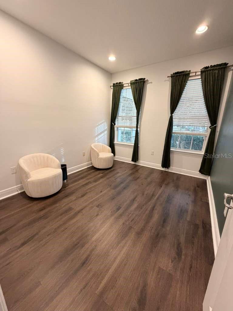 MABEL BRIDGE PH 02 - Residential Lease