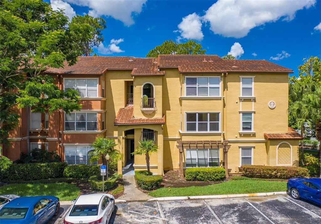 Photo of 5164 Conroy Road #28, Orlando, FL 32811 (MLS # S5158715)