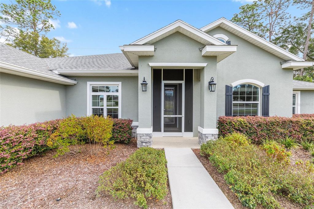 Photo of 5297 SE 39th Loop, Ocala, FL 34480 (MLS # OM714356)