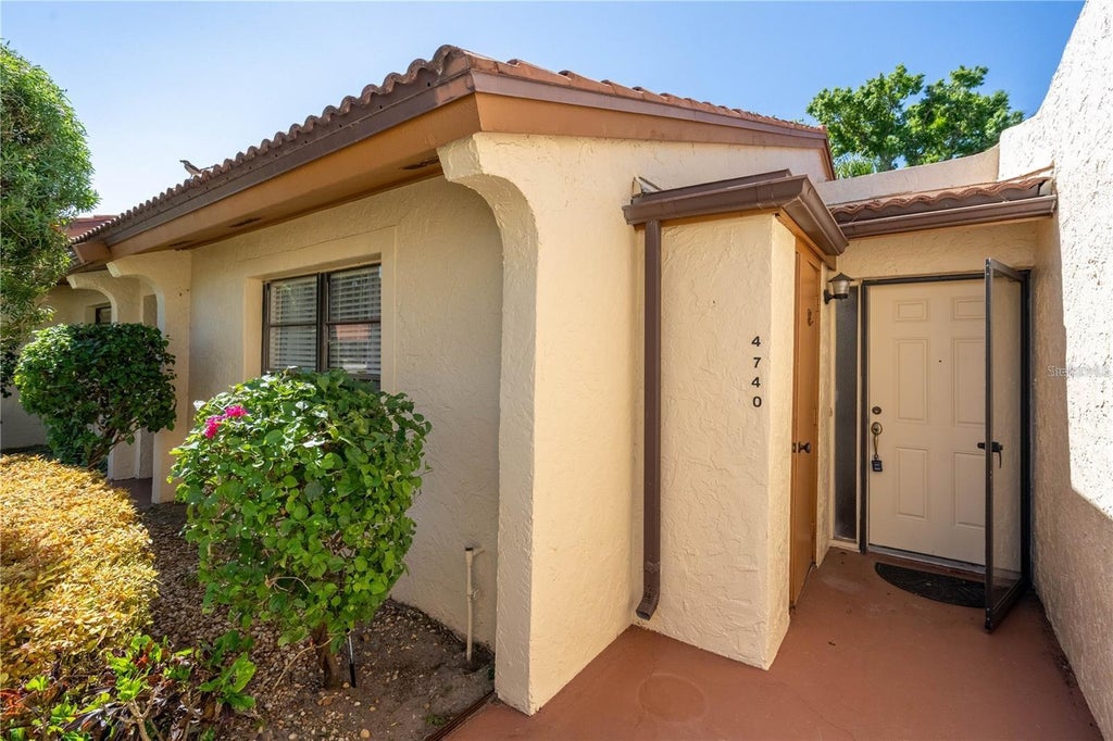 Photo of 4740 Marsh Field Road #6, Sarasota, FL 34235 (MLS # A4697508)
