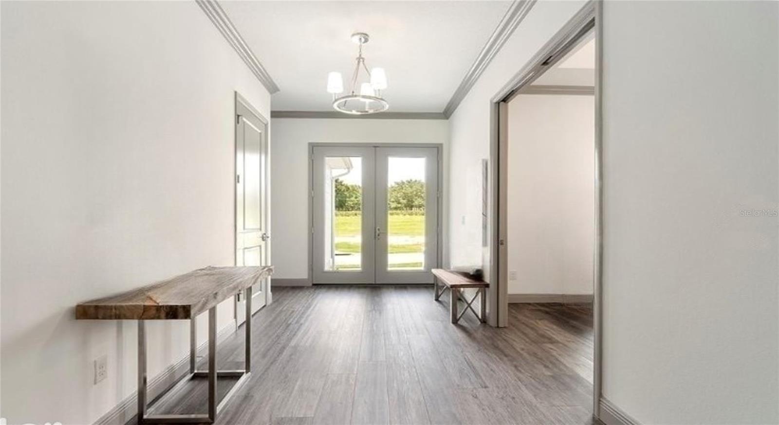 1077 SUGAR LOAF KEY LOOP