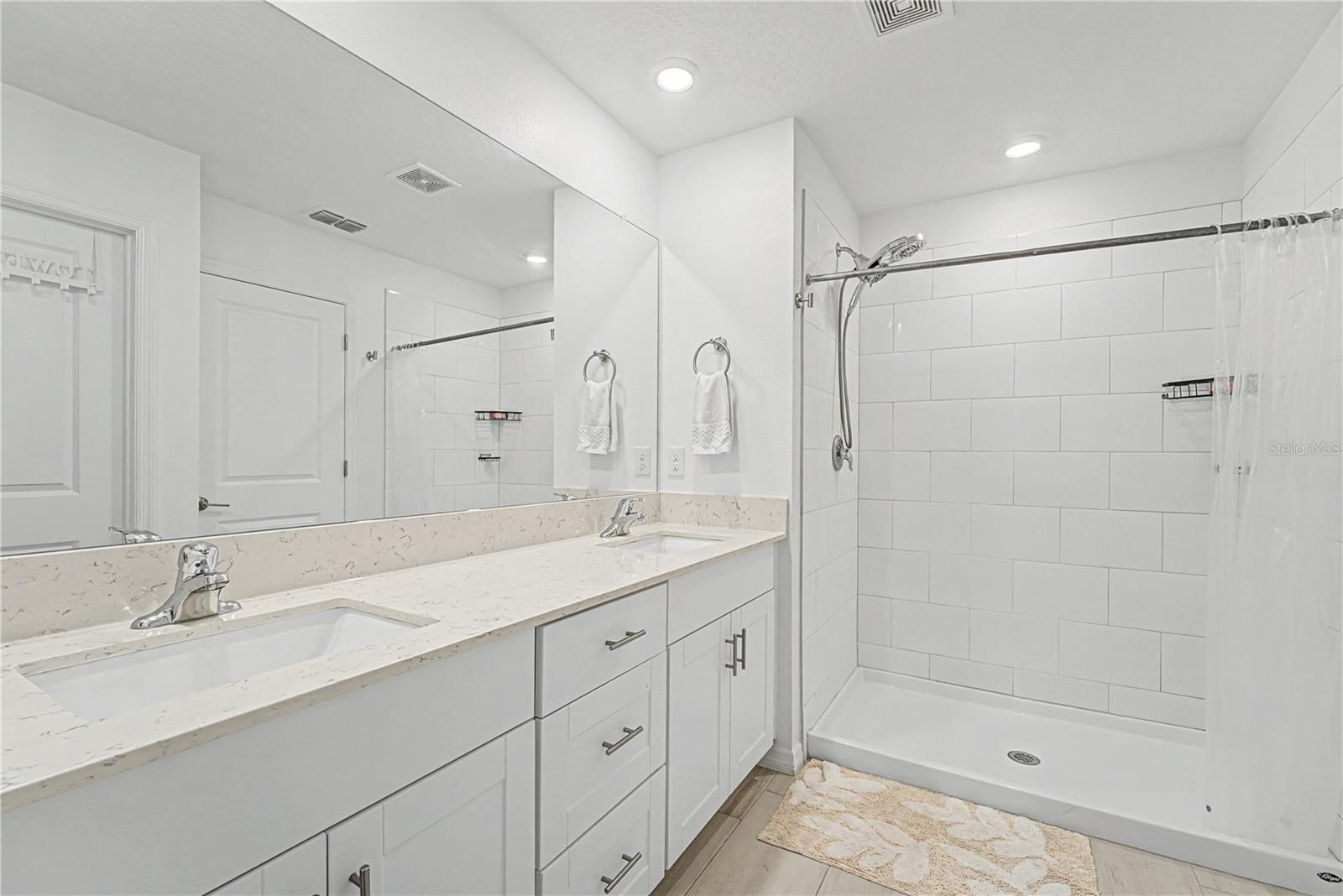 TWO RIVERS PH A PRCL AL - Residential