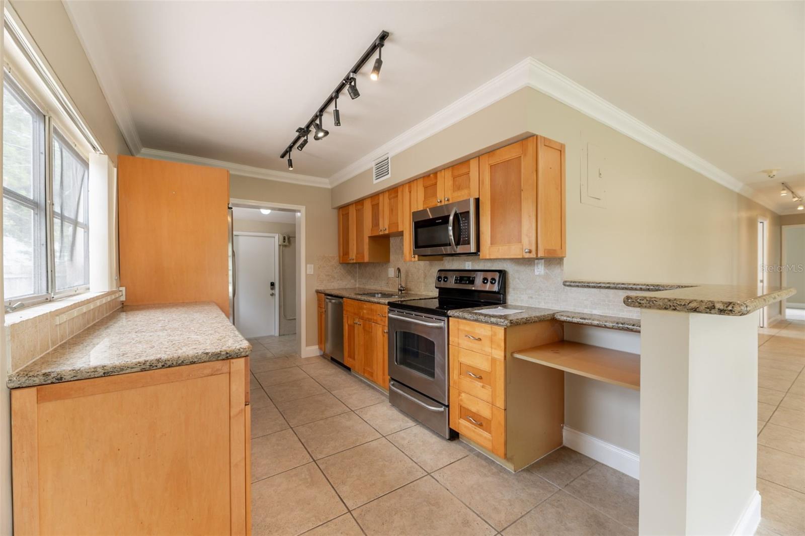 MIDDLE RIVER ESTATES 29-45 B - Residential