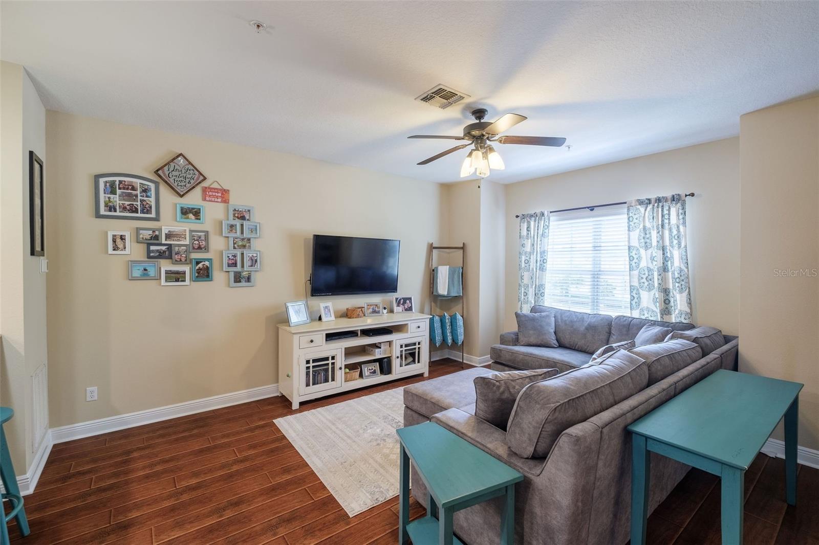 1557 CLOVERBAY LANE