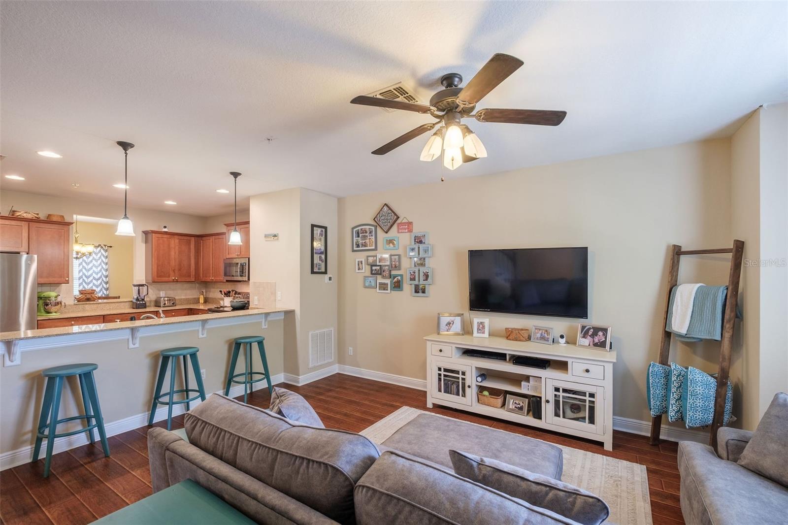 1557 CLOVERBAY LANE