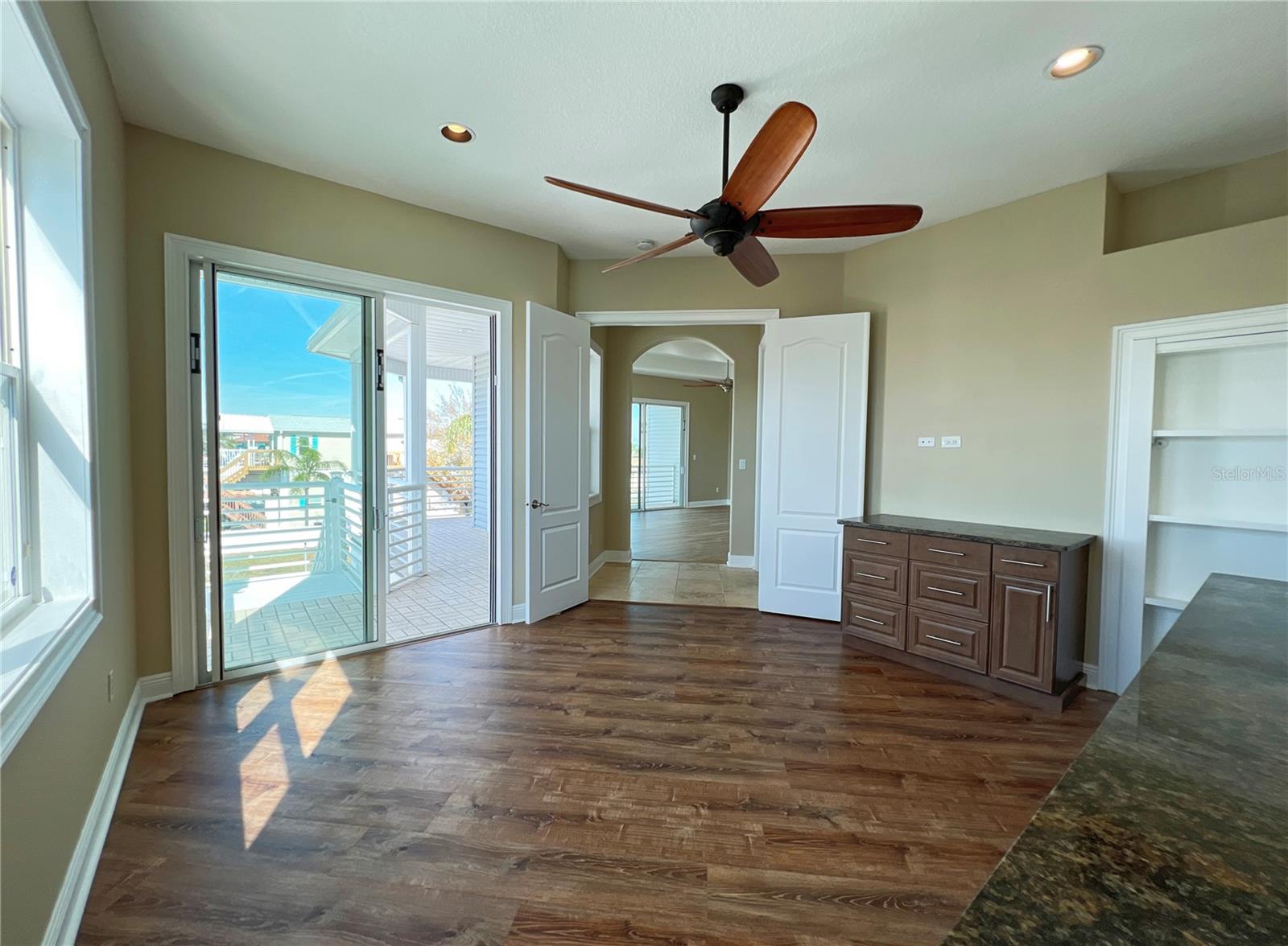 HUDSON BEACH ESTATES - Residential