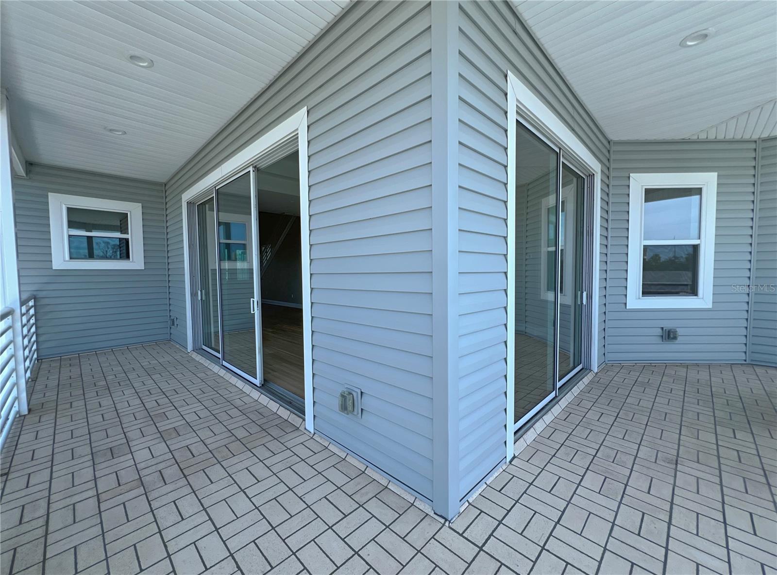 HUDSON BEACH ESTATES - Residential