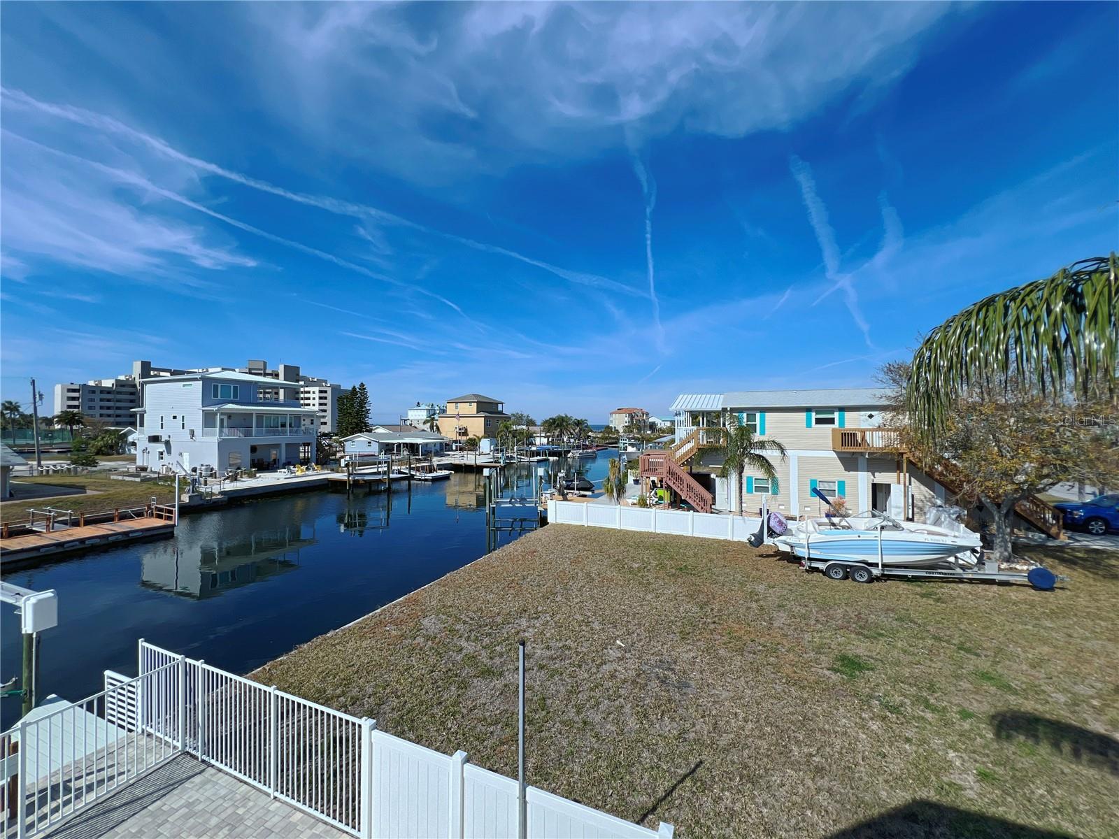 HUDSON BEACH ESTATES - Residential