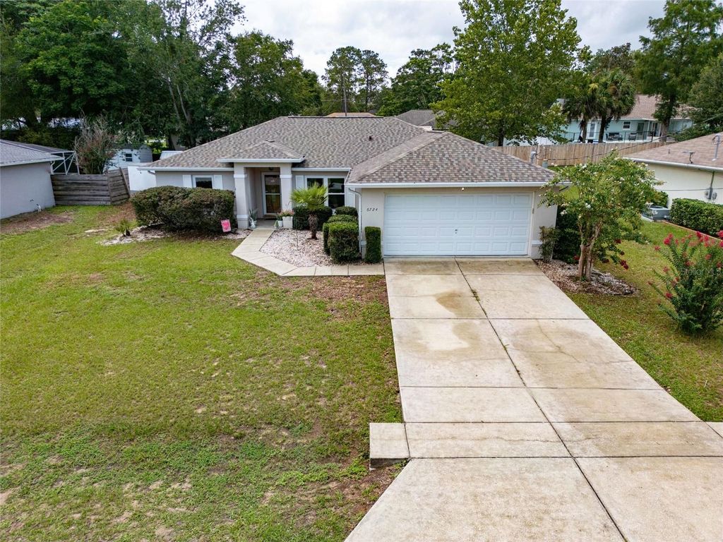Photo of 6724 Cherry Road, Ocala, FL 34472 (MLS # OM719808)