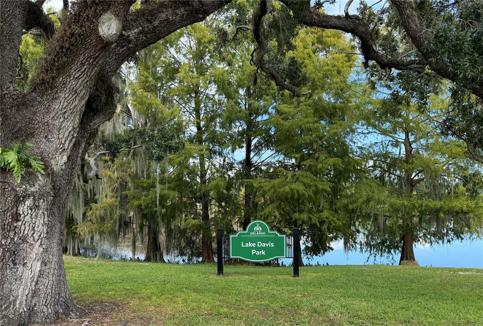 BUNGALOW PARK - Land