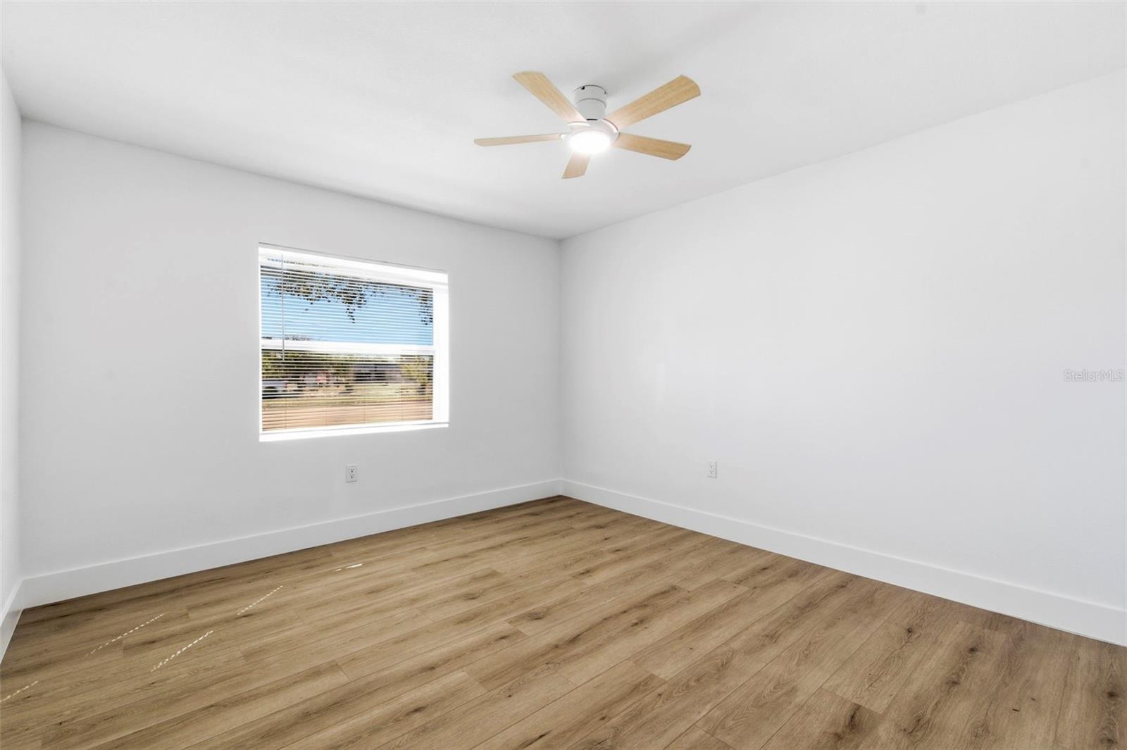 SUN COAST ESTATES - Residential