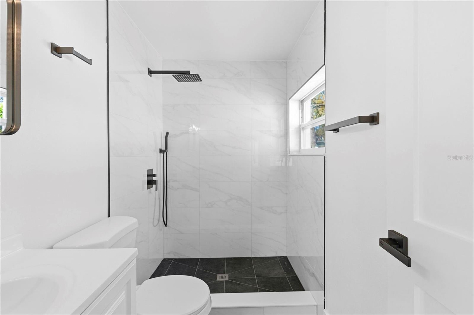 SUN COAST ESTATES - Residential